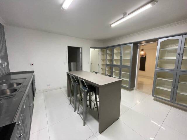 #13 - Casa para Venda em Santana de Parnaíba - SP