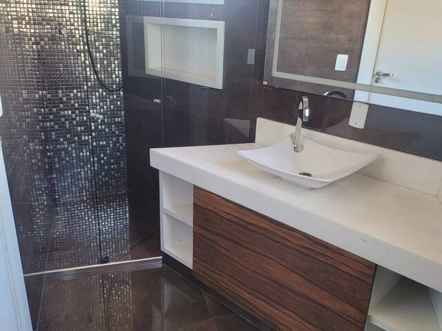 #41 - Casa para Venda em Santana de Parnaíba - SP