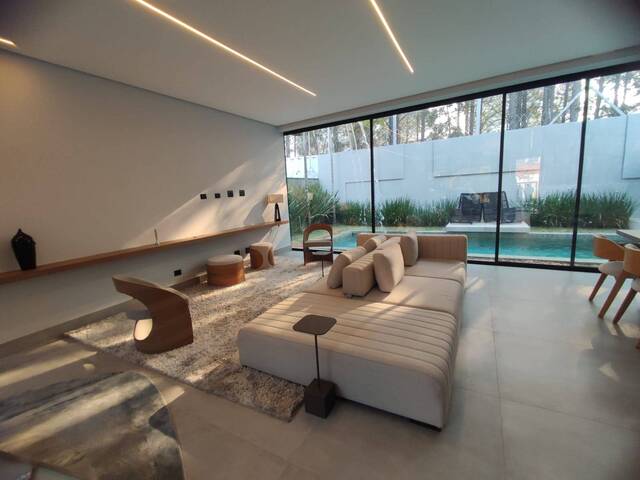Casa para Venda em Santana de Parnaíba - 5