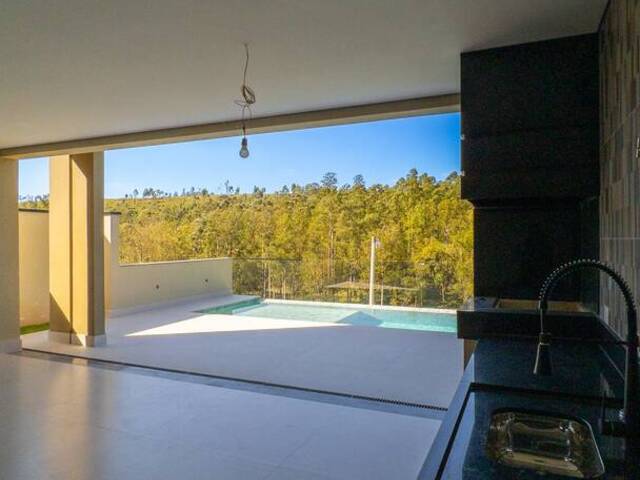 #71 - Casa para Venda em Santana de Parnaíba - SP