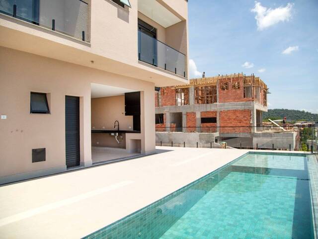 #72 - Casa para Venda em Santana de Parnaíba - SP