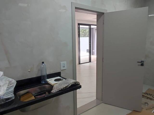 Casa para Venda em Santana de Parnaíba - 4