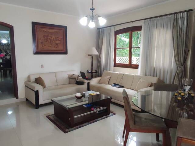 #85 - Casa para Venda em Santana de Parnaíba - SP