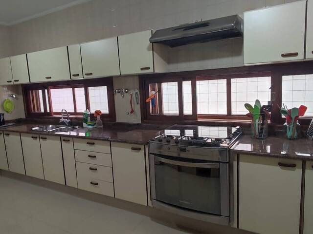 Casa para Venda em Santana de Parnaíba - 4