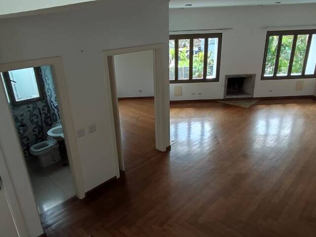 Casa para Locação em Santana de Parnaíba - 4