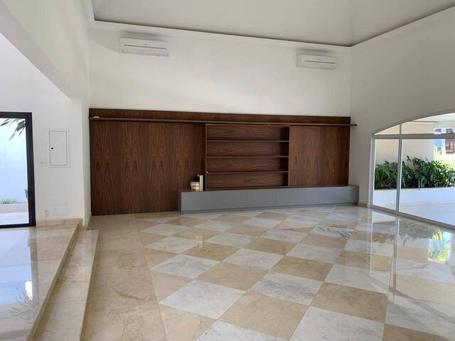 #100 - Casa para Venda em Santana de Parnaíba - SP