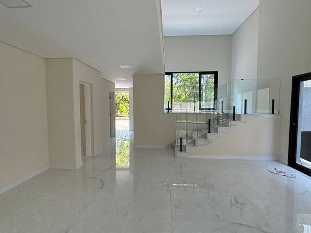 Casa para Venda em Santana de Parnaíba - 5