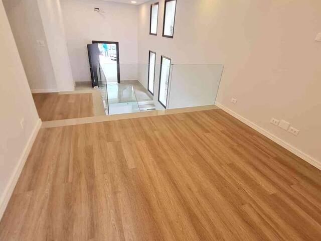 Casa para Venda em Santana de Parnaíba - 5