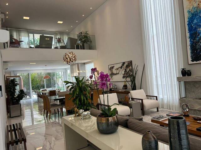 #109 - Casa para Venda em Barueri - SP