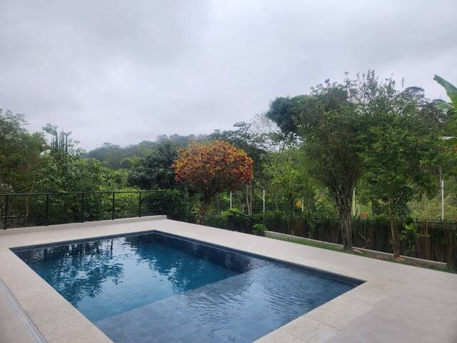 #114 - Casa para Venda em Barueri - SP