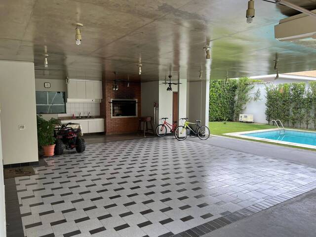 #123 - Casa para Venda em Barueri - SP