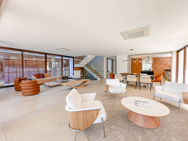 Casa para Venda em Santana de Parnaíba - 4