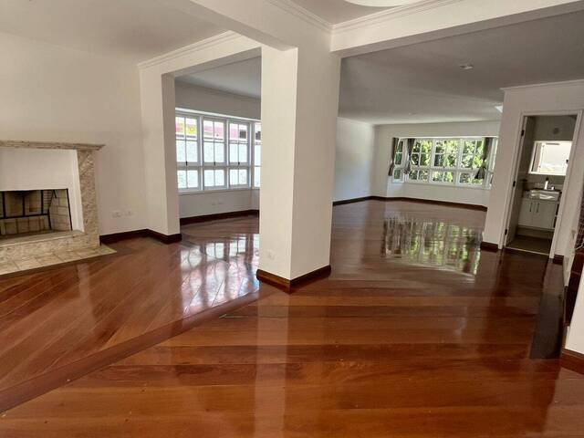 #154 - Casa para Venda em Santana de Parnaíba - SP - 2