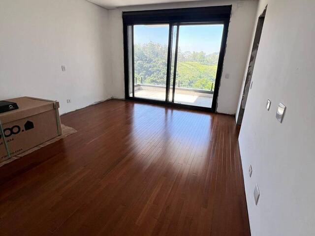 #165 - Casa para Venda em Santana de Parnaíba - SP