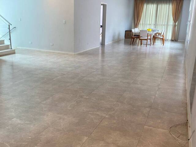 Casa para Venda em Santana de Parnaíba - 3