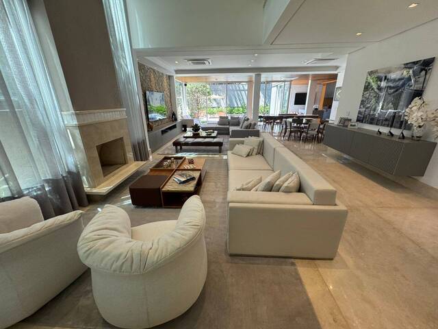 #182 - Casa para Venda em Santana de Parnaíba - SP