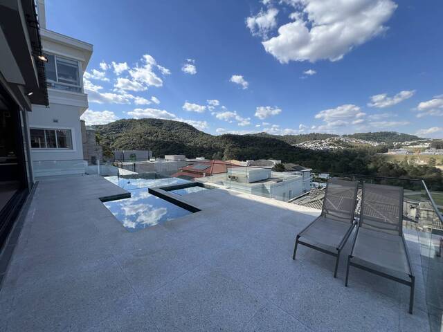 #183 - Casa para Venda em Santana de Parnaíba - SP