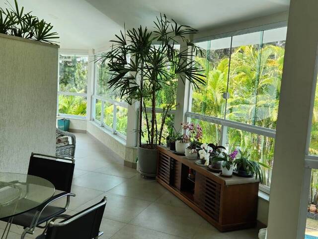 #187 - Casa para Venda em Santana de Parnaíba - SP