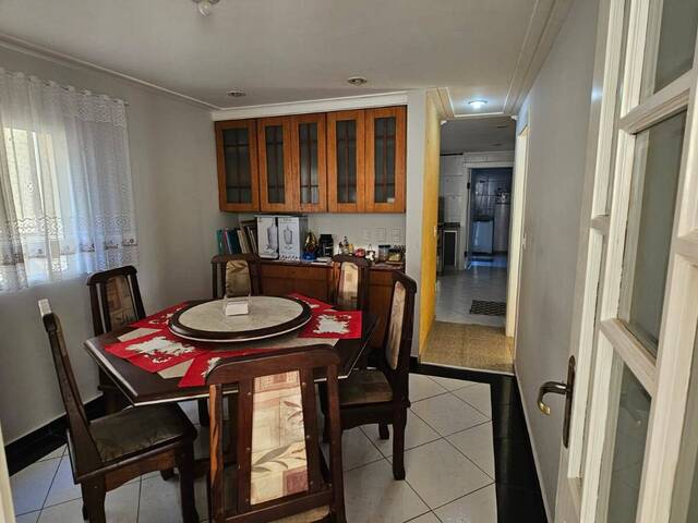 Casa para Venda em Santana de Parnaíba - 5