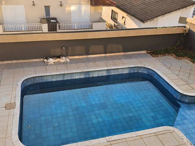 #196 - Casa para Venda em Santana de Parnaíba - SP