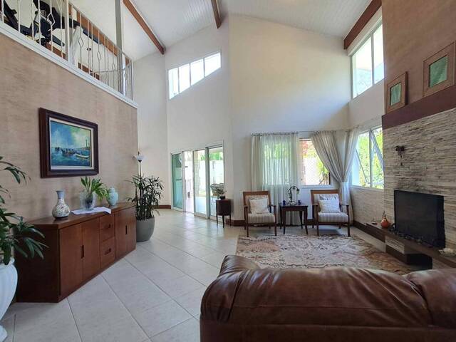 Casa para Venda em Santana de Parnaíba - 4