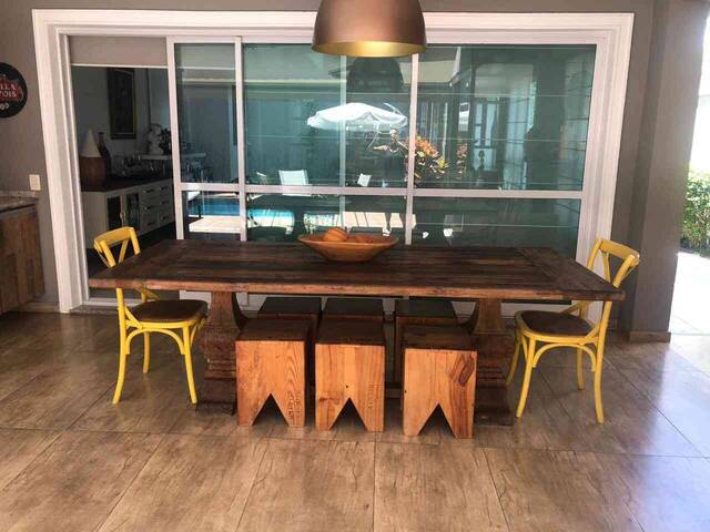 #208 - Casa para Venda em Santana de Parnaíba - SP