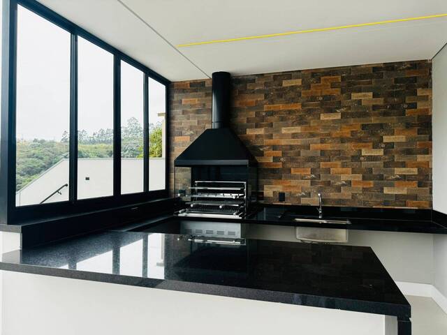 Casa para Venda em Santana de Parnaíba - 5
