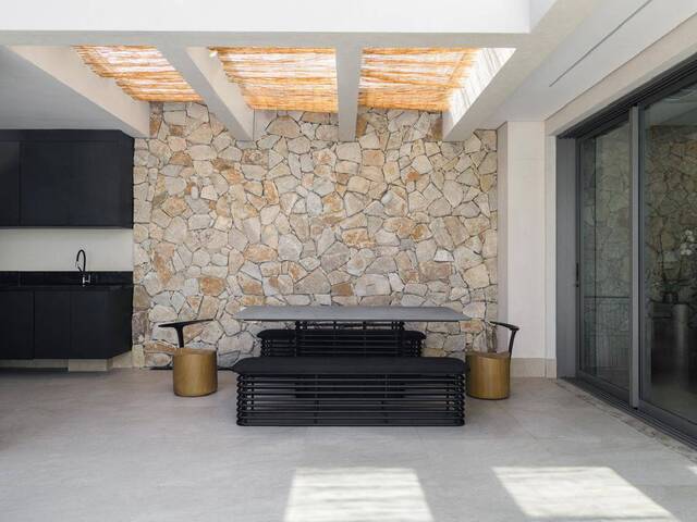 #252 - Casa para Venda em Santana de Parnaíba - SP