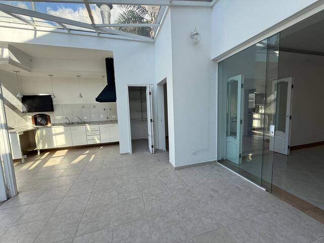 Casa para Locação em Santana de Parnaíba - 4