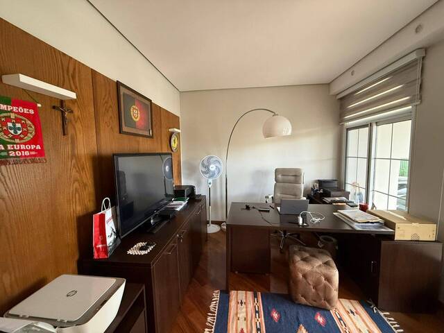 Casa para Venda em Santana de Parnaíba - 4