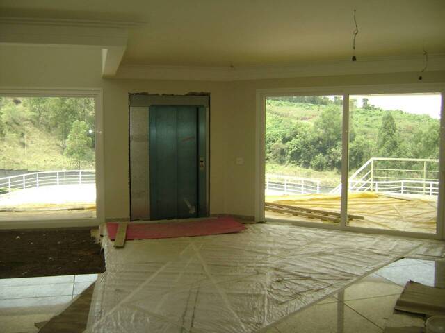 Casa para Venda em Santana de Parnaíba - 4