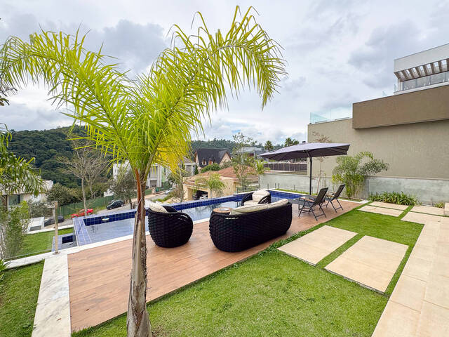 Casa para Venda em Santana de Parnaíba - 4