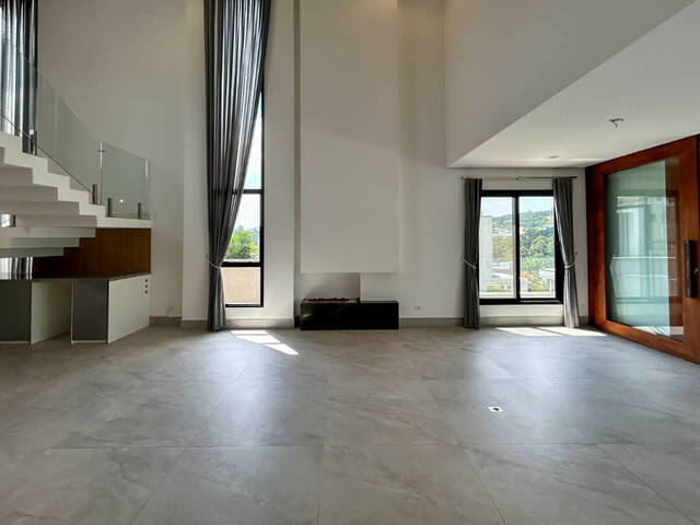 #331 - Casa para Venda em Santana de Parnaíba - SP - 3