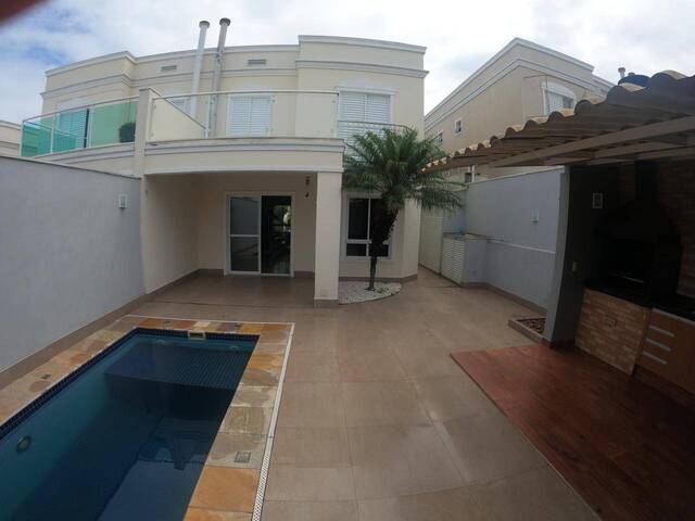 #415 - Casa para Venda em Santana de Parnaíba - SP