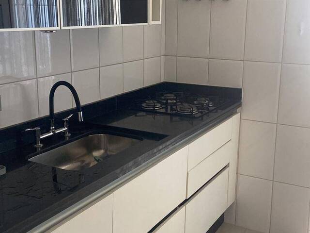 Apartamento para Venda em Santana de Parnaíba - 5