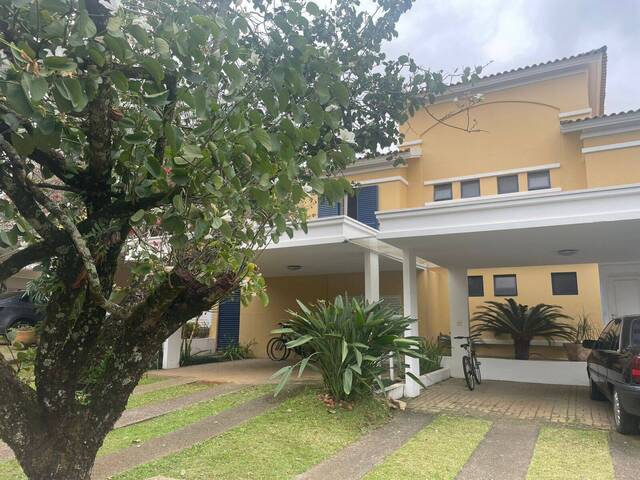 #422 - Casa para Venda em Santana de Parnaíba - SP