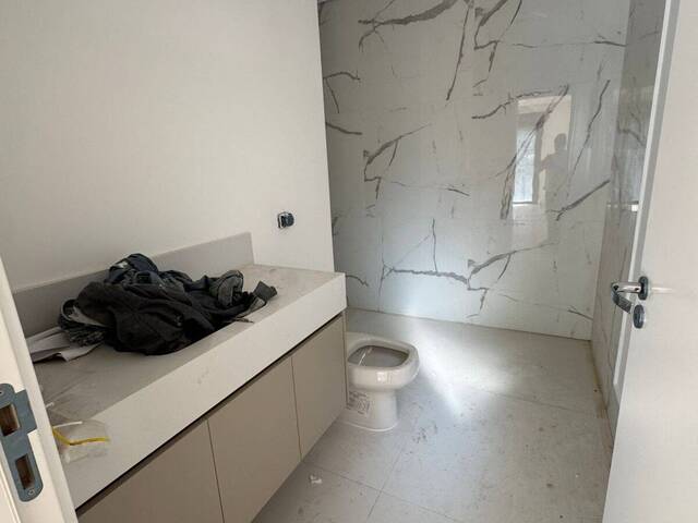 #461 - Casa para Venda em Santana de Parnaíba - SP