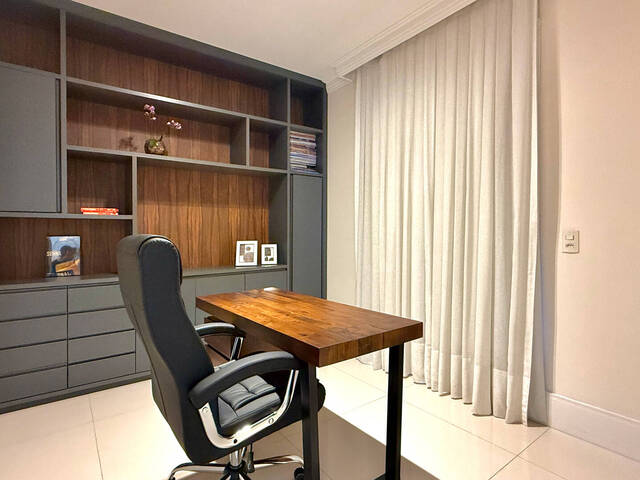 #487 - Casa para Venda em Santana de Parnaíba - SP