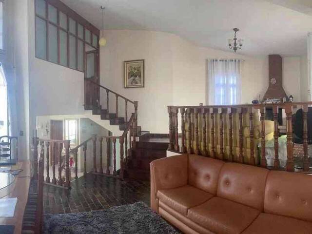 #491 - Casa para Venda em Santana de Parnaíba - SP