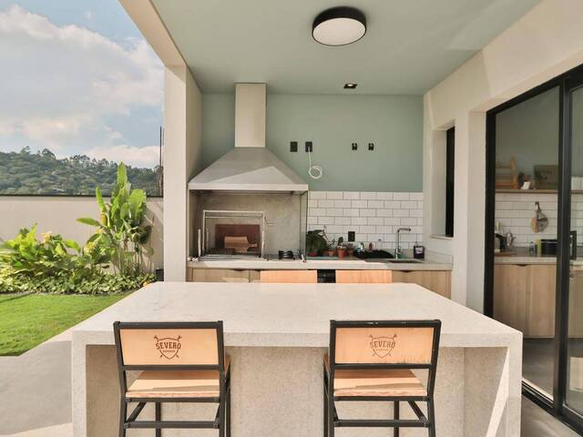 Casa para Venda em Santana de Parnaíba - 3