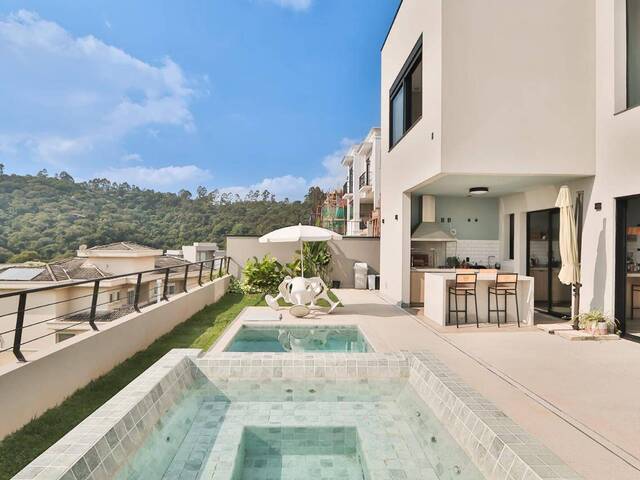 Casa para Venda em Santana de Parnaíba - 2