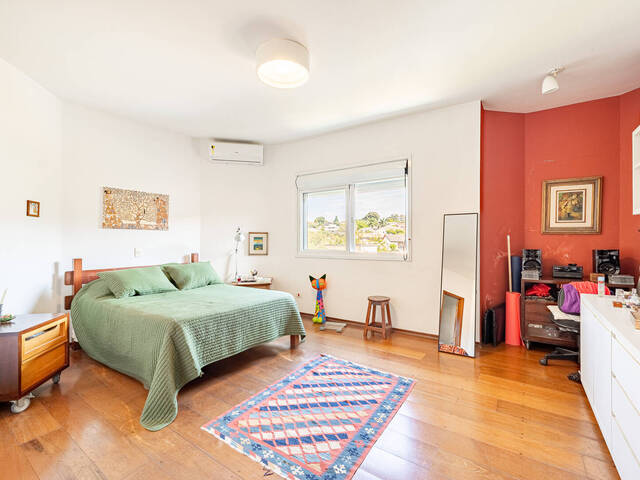 #515 - Casa para Venda em Santana de Parnaíba - SP