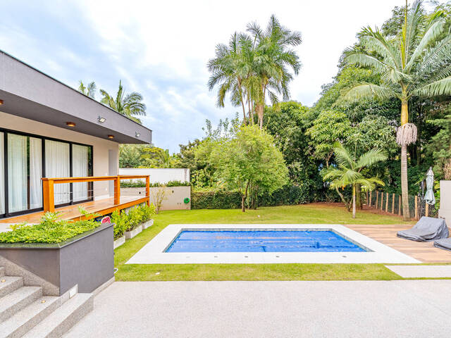 #516 - Casa para Venda em Santana de Parnaíba - SP