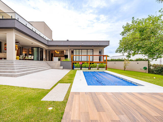 #516 - Casa para Venda em Santana de Parnaíba - SP