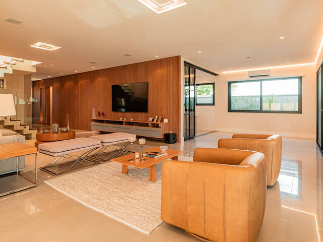 #557 - Casa para Venda em Santana de Parnaíba - SP - 2