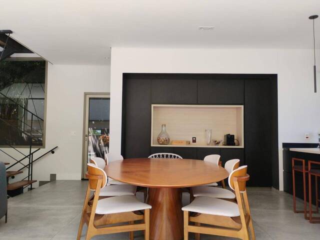 Casa para Venda em Santana de Parnaíba - 4