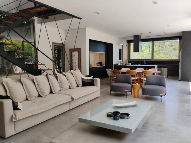 #571 - Casa para Venda em Santana de Parnaíba - SP - 2