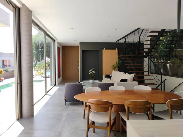 #571 - Casa para Venda em Santana de Parnaíba - SP - 1