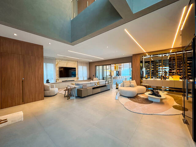 #574 - Casa para Venda em Santana de Parnaíba - SP - 2