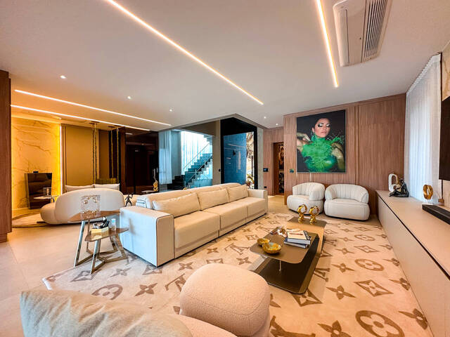 Casa para Venda em Santana de Parnaíba - 5